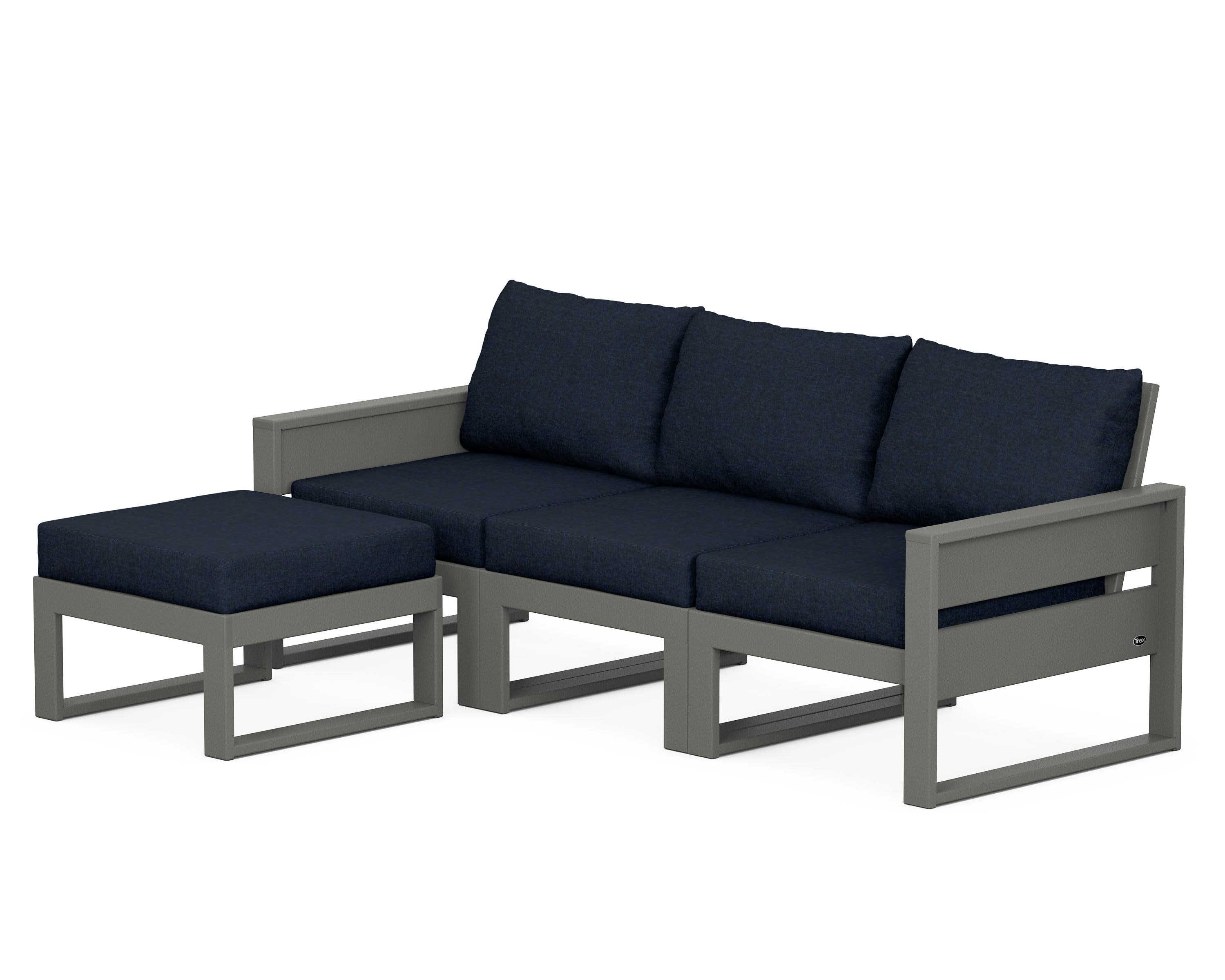 Eastport 4- Piece Sectional with Ottoman in Stepping Stone / Marine Indigo