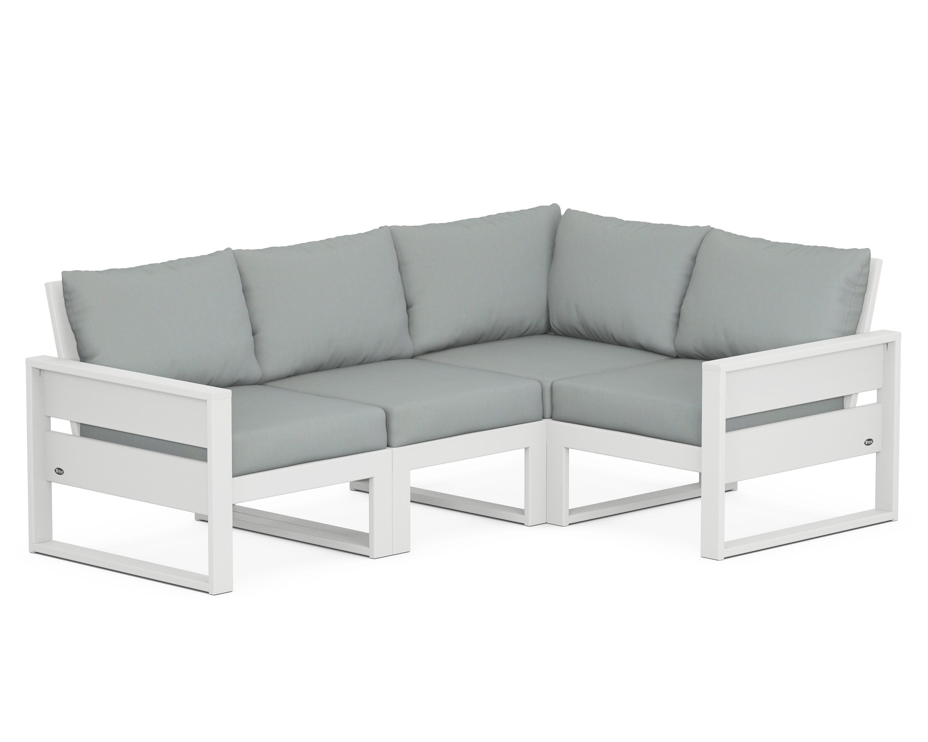 Eastport 4- Piece Sectional in Classic White / Spa