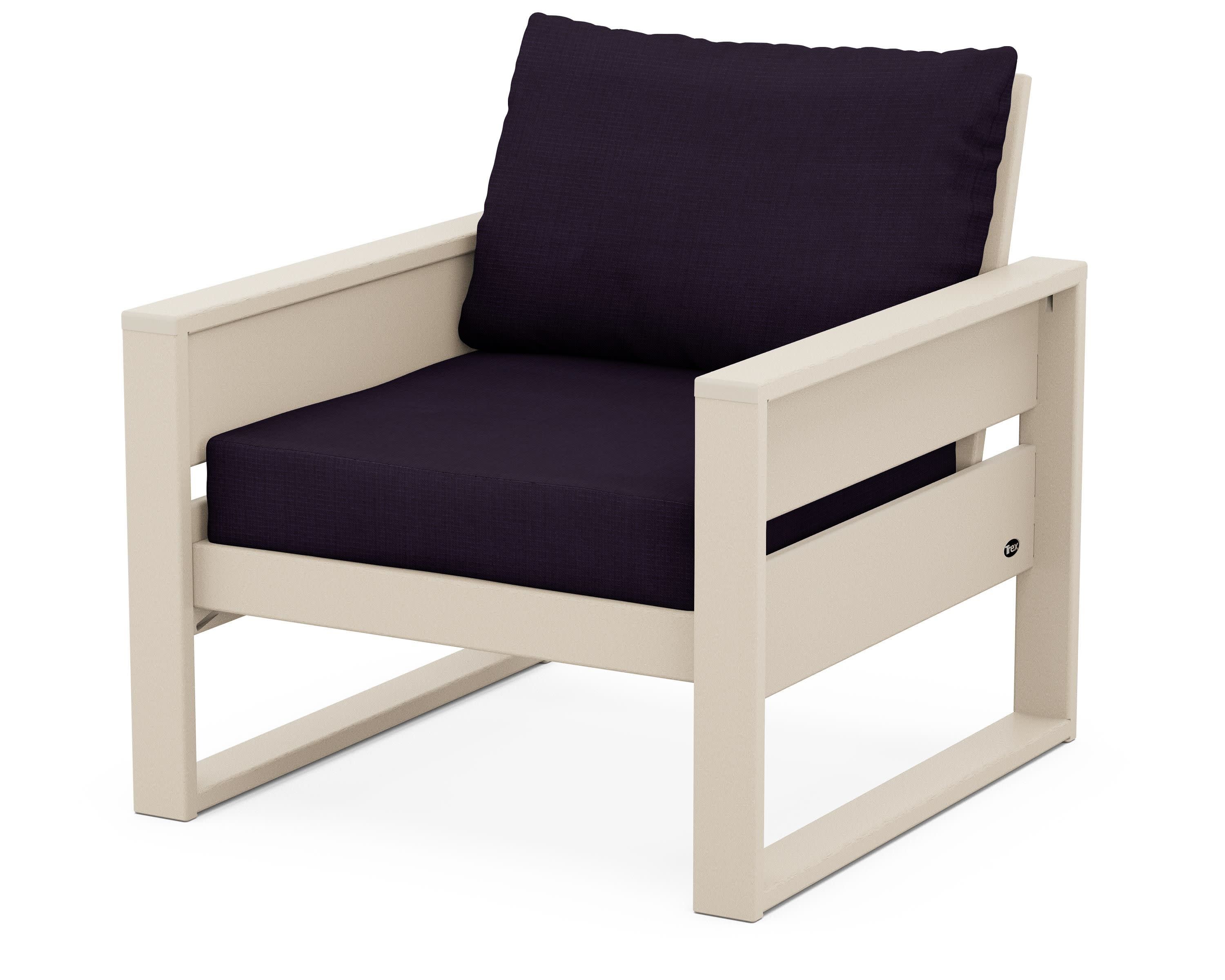 Eastport Club Chair in Sand Castle / Navy Linen