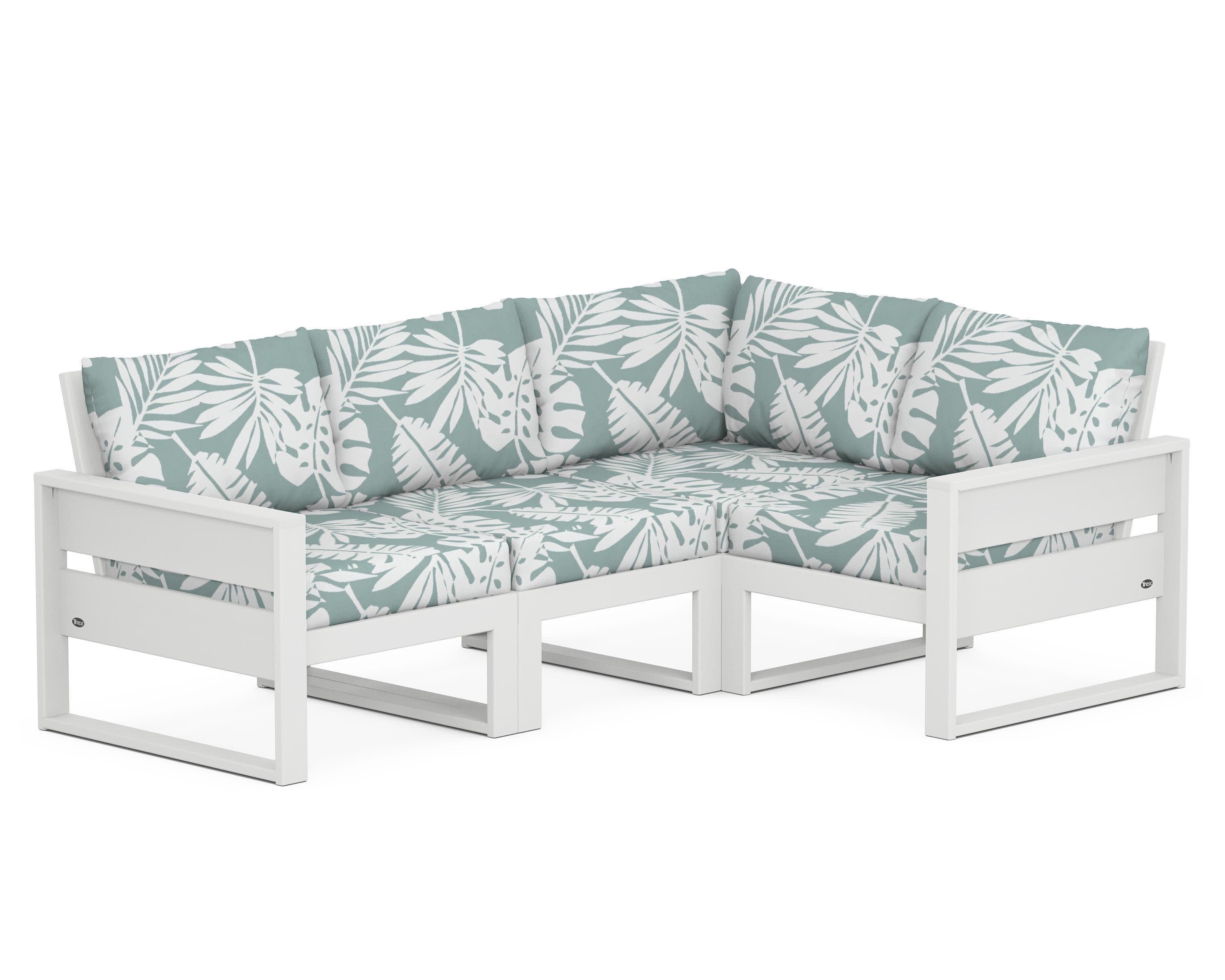 Eastport 4- Piece Sectional in Classic White / Leaf Glacier Spa