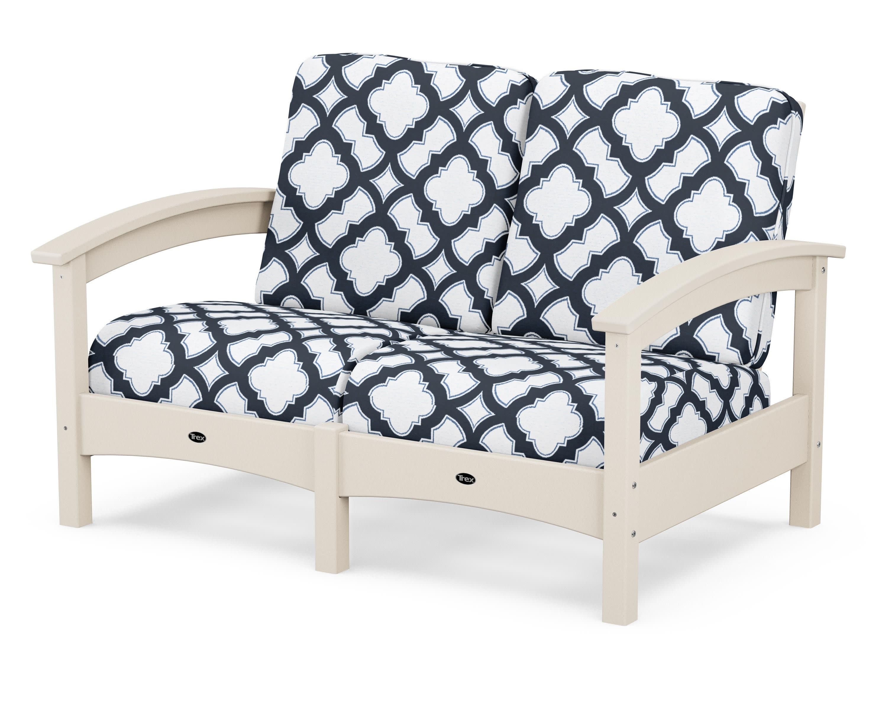 Rockport Club Loveseat in Sand Castle / Trellis Marine Indigo