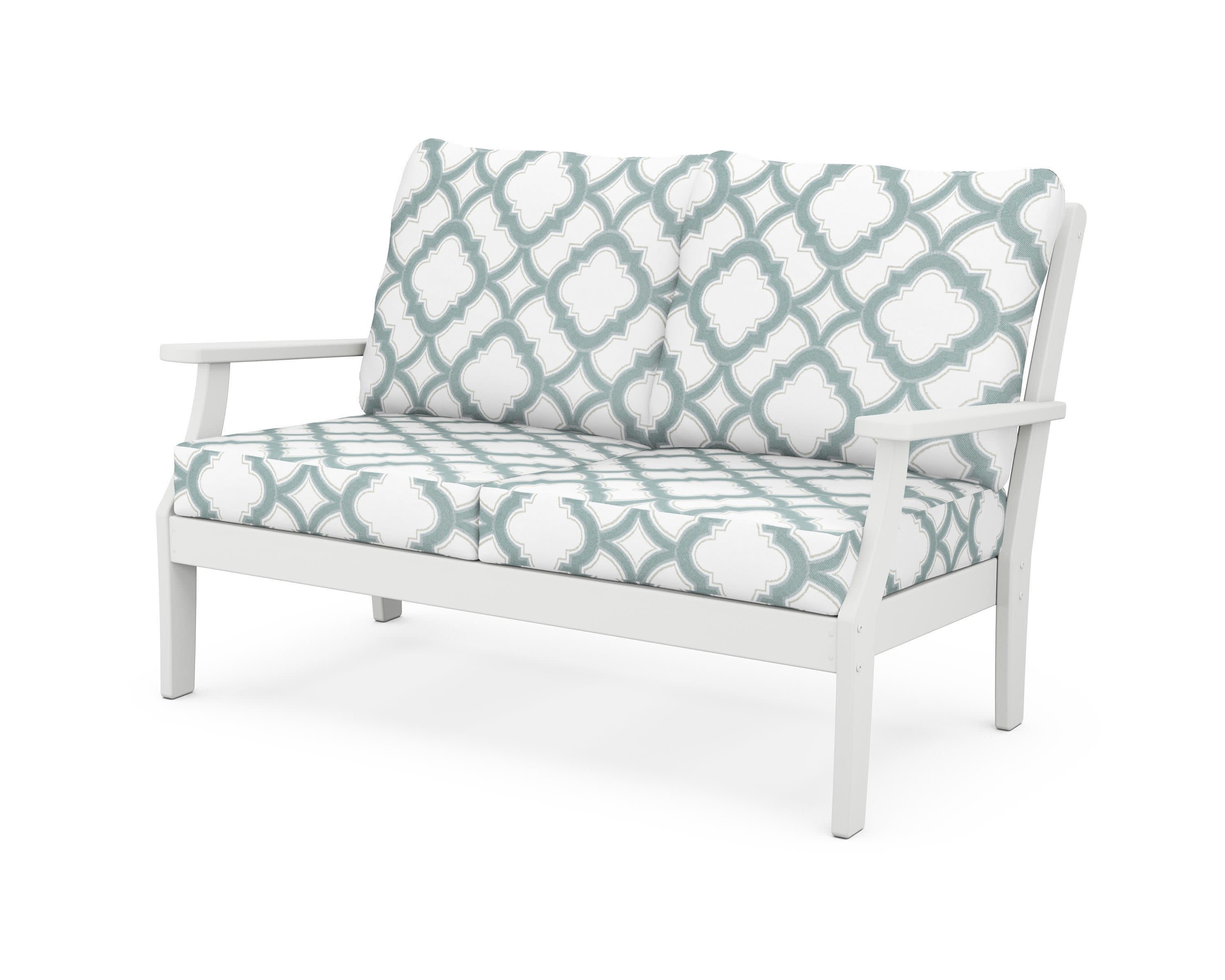 Yacht Club Deep Seating Loveseat in Classic White / Trellis Glacier Spa