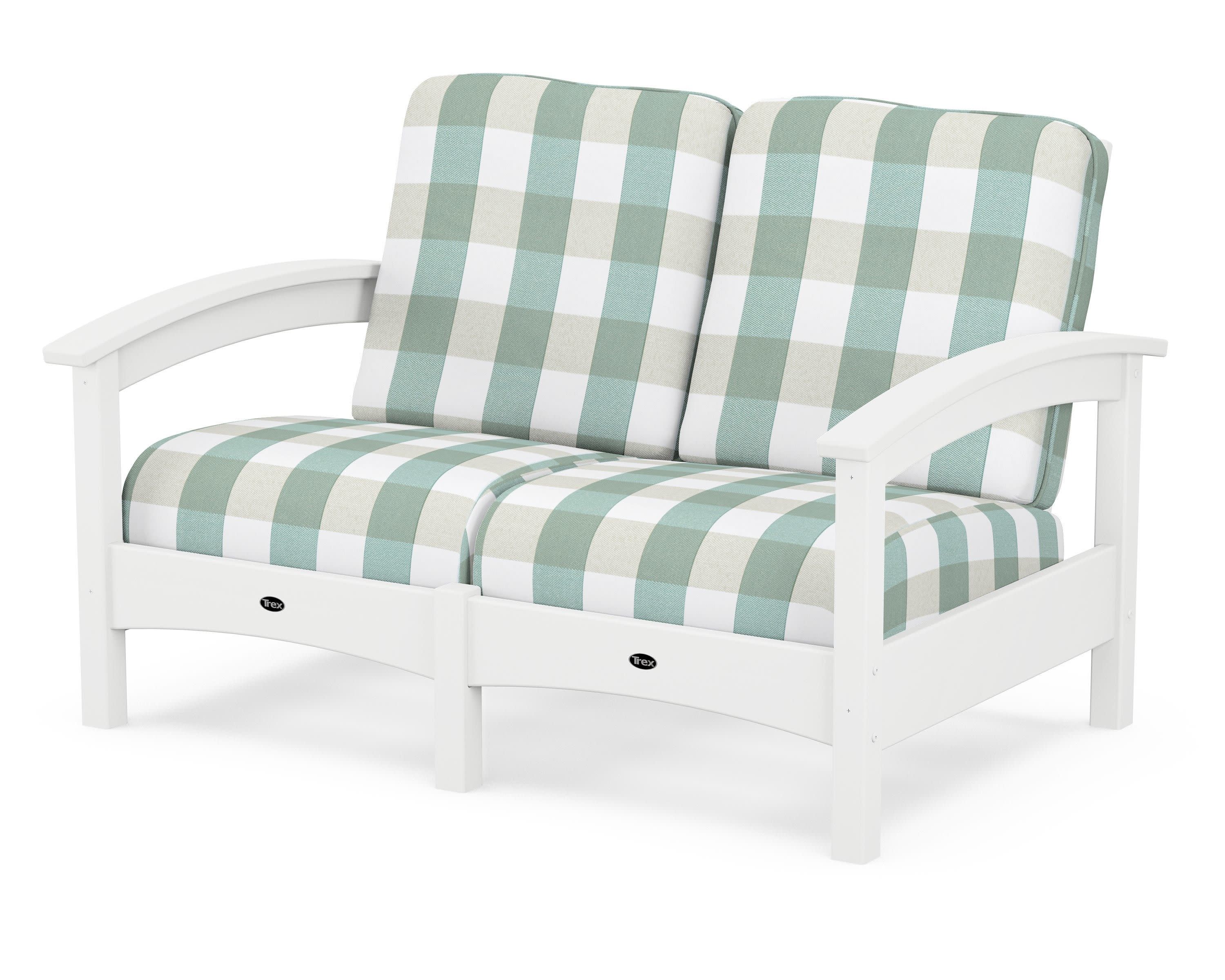 Rockport Club Loveseat in Classic White / Buffalo Plaid Glacier Spa