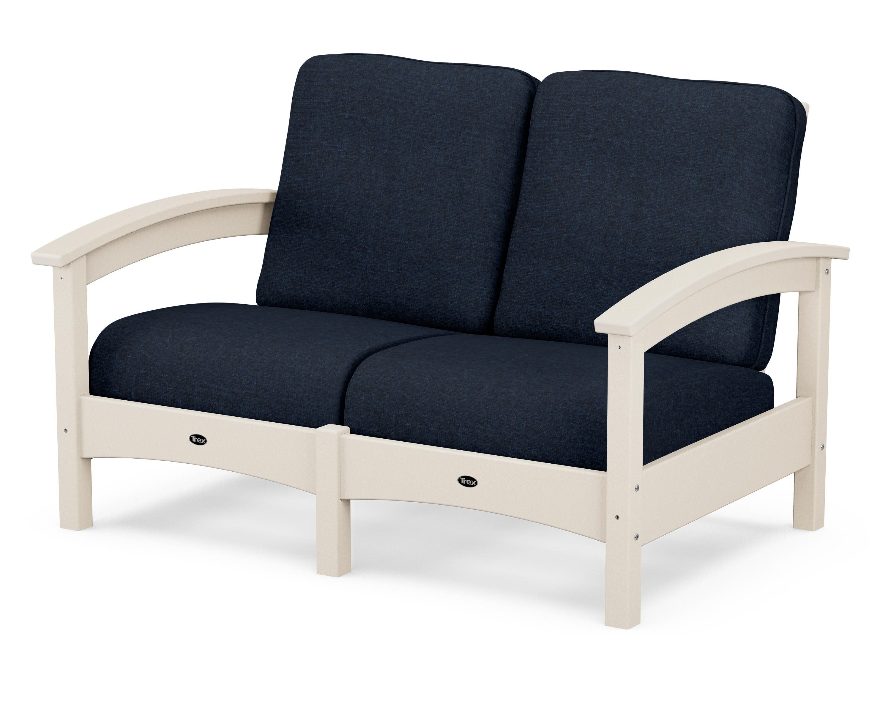 Rockport Club Loveseat in Sand Castle / Marine Indigo