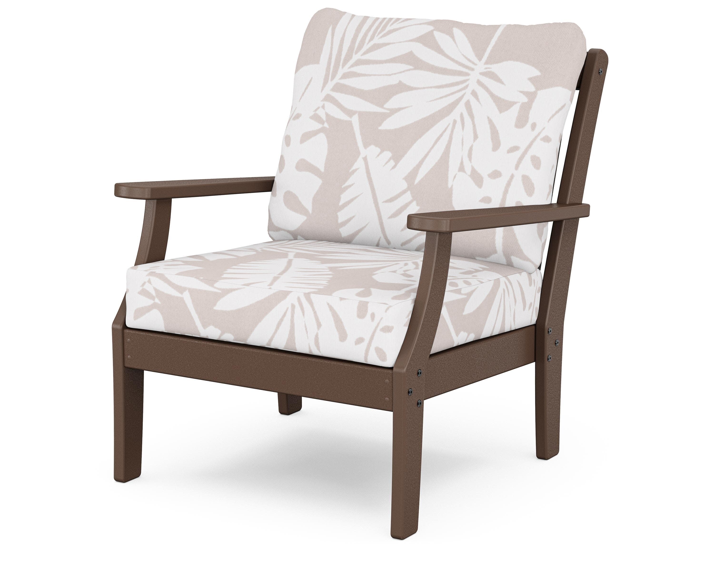 Yacht Club Deep Seating Chair in Vintage Lantern / Leaf Dune Burlap