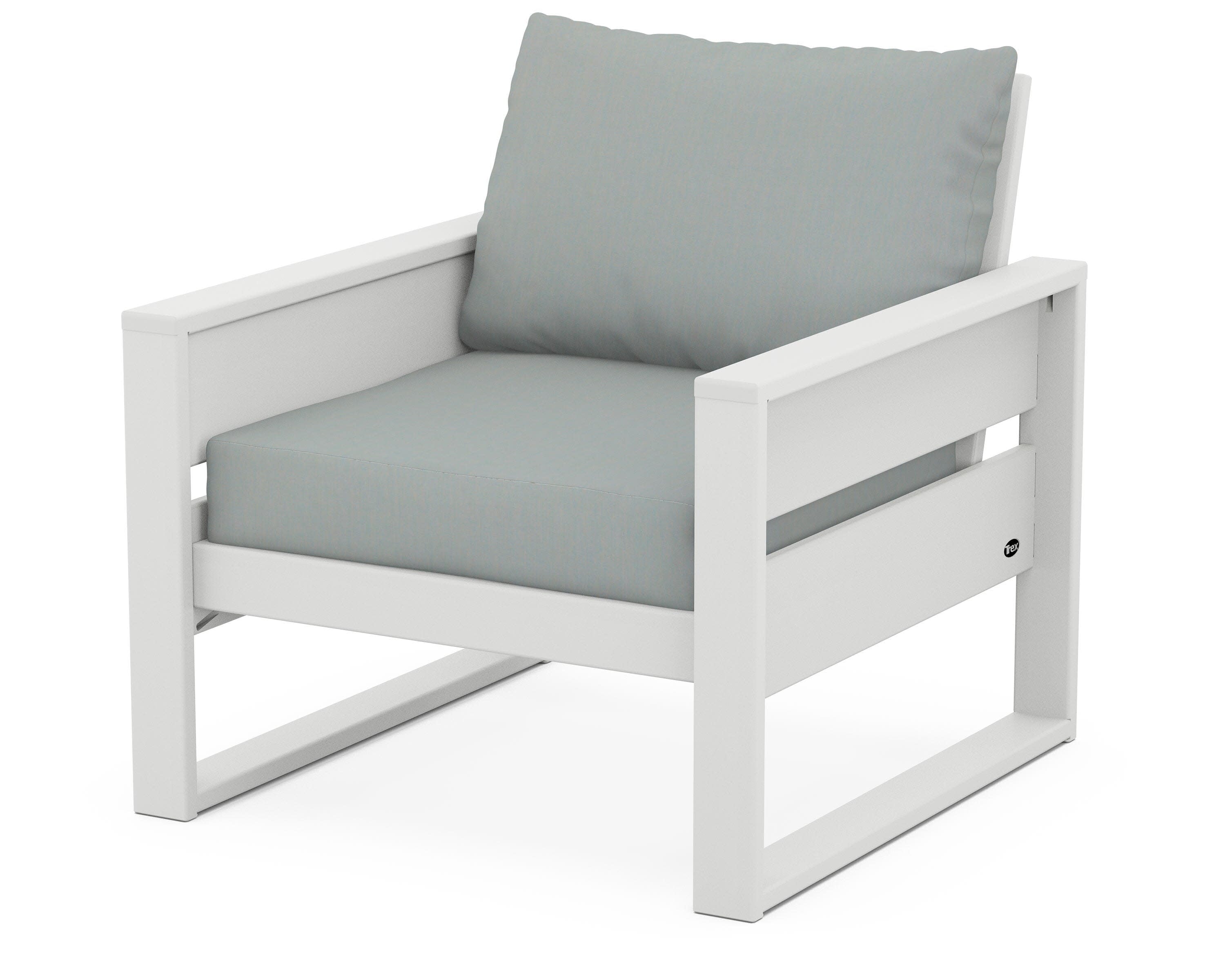 Eastport Club Chair in Classic White / Spa