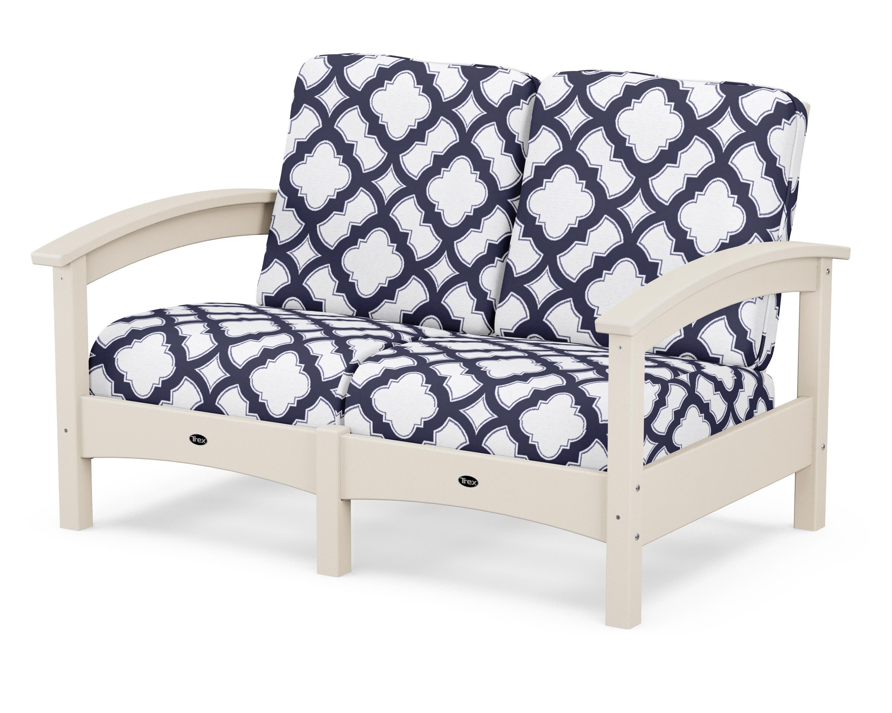Rockport Club Loveseat in Sand Castle / Trellis Navy