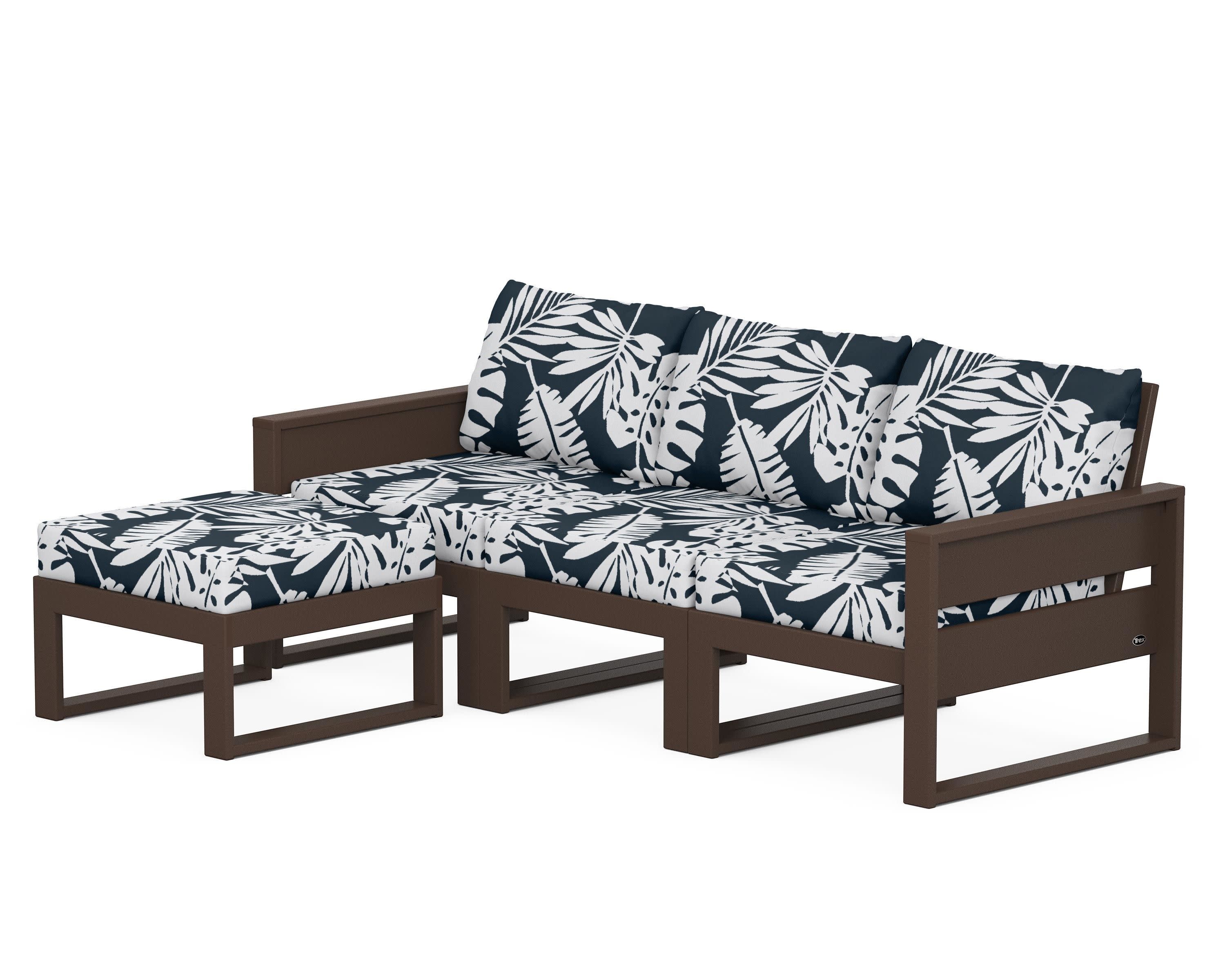 Eastport 4- Piece Sectional with Ottoman in Vintage Lantern / Leaf Marine Indigo