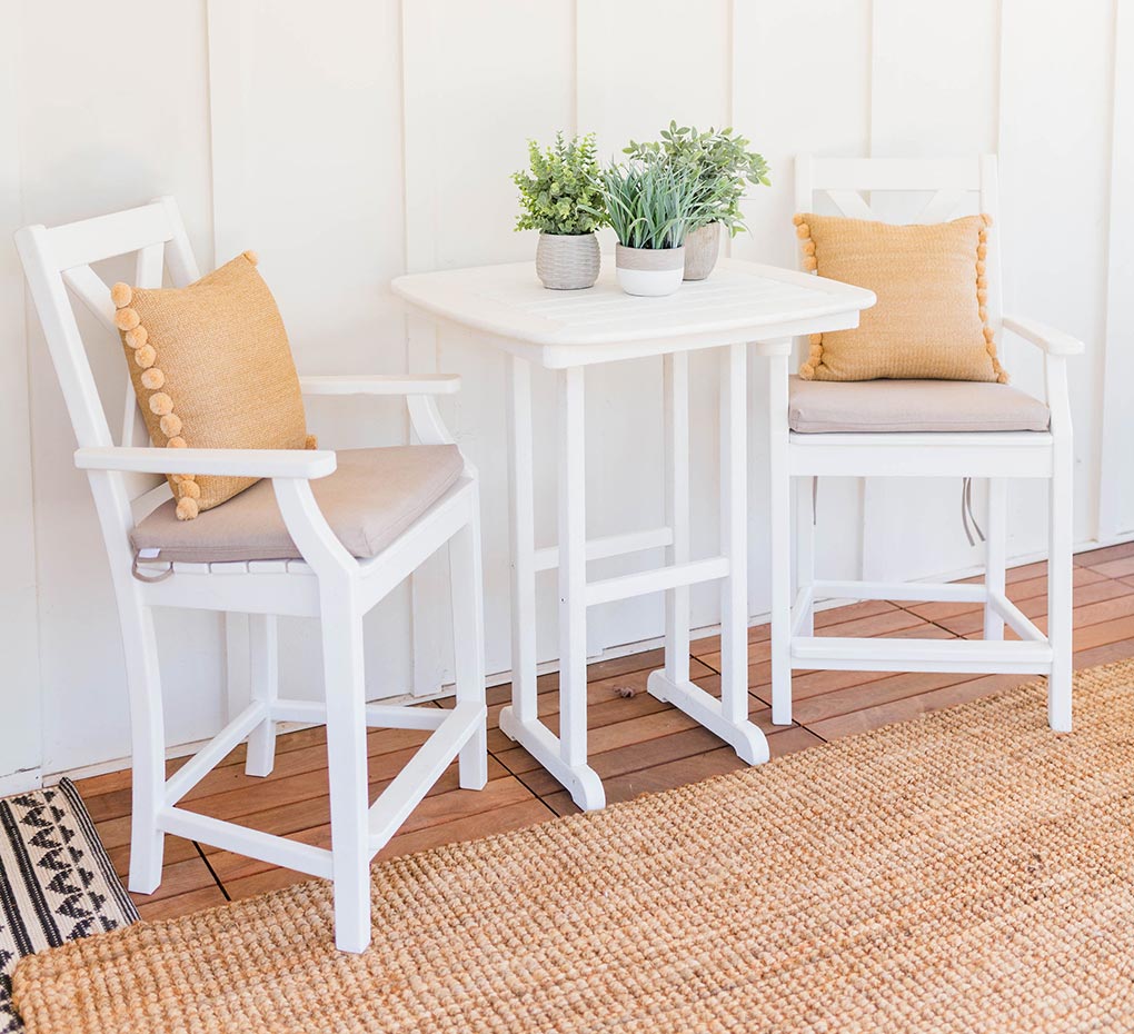 Counter Tables & Chairs