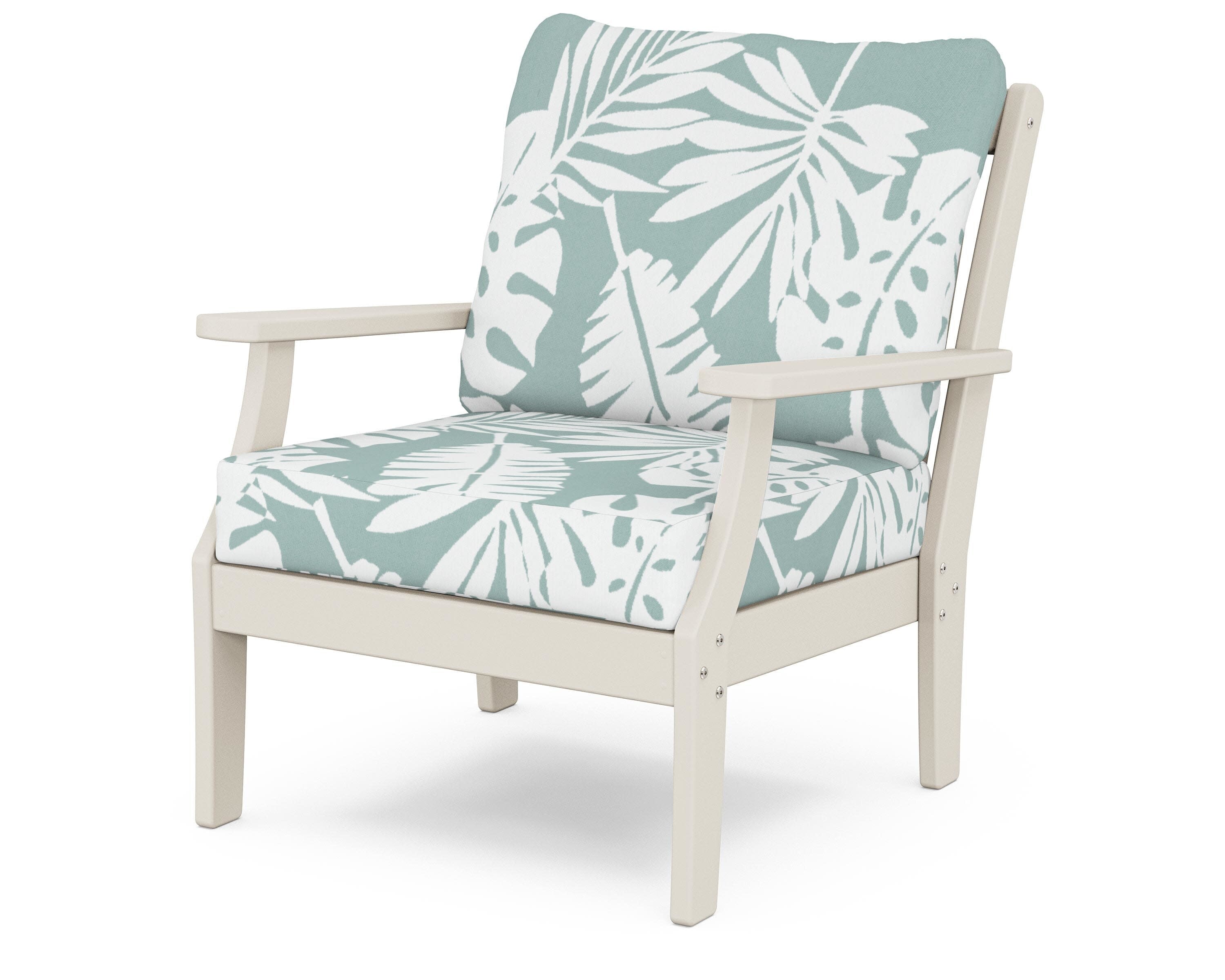 Yacht Club Deep Seating Chair in Sand Castle / Leaf Glacier Spa