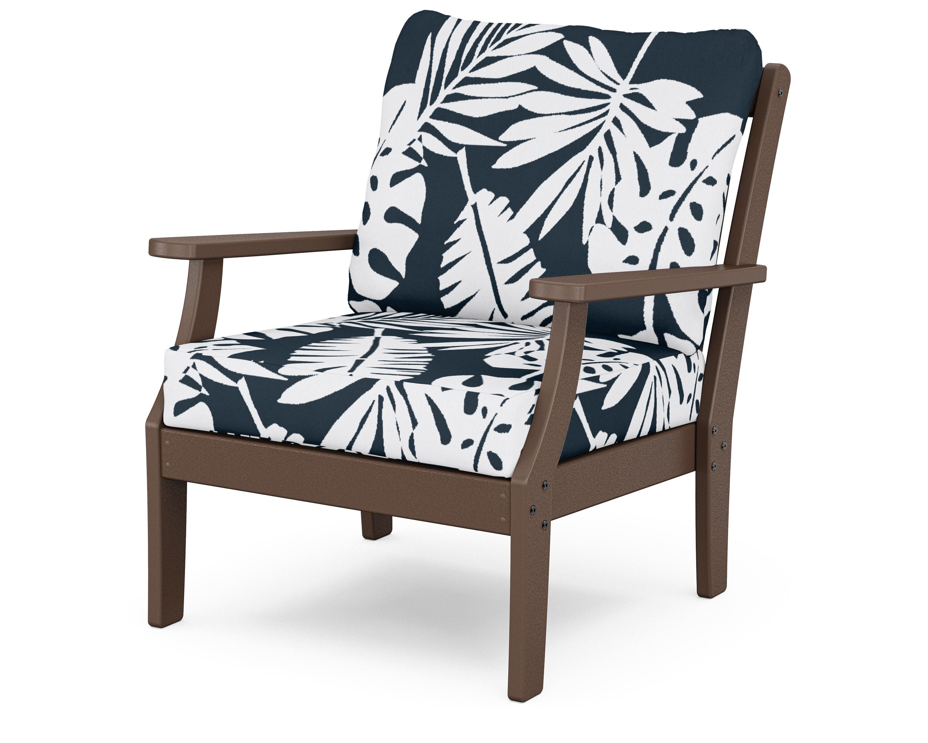 Yacht Club Deep Seating Chair in Vintage Lantern / Leaf Marine Indigo