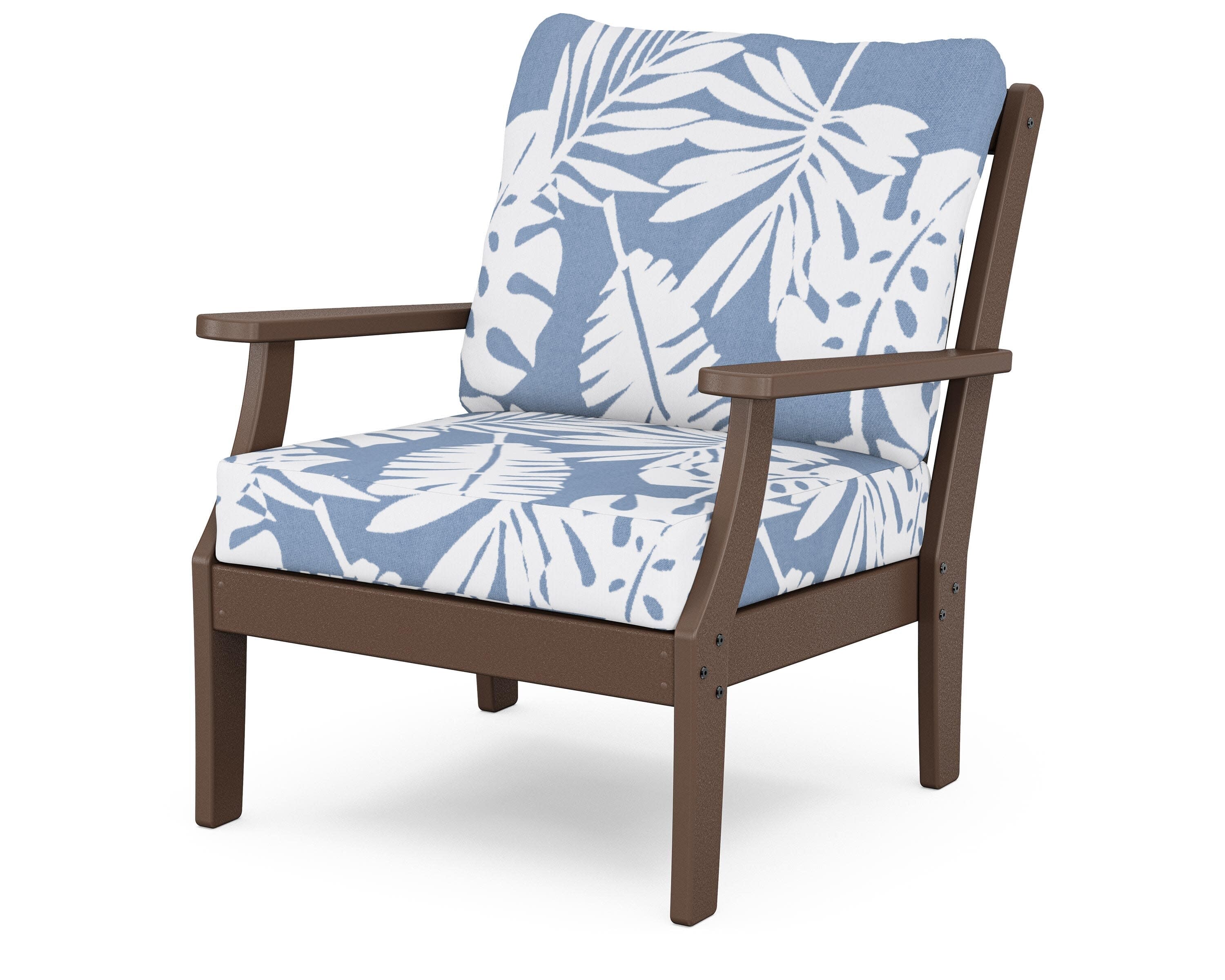 Yacht Club Deep Seating Chair in Vintage Lantern / Leaf Sky Blue