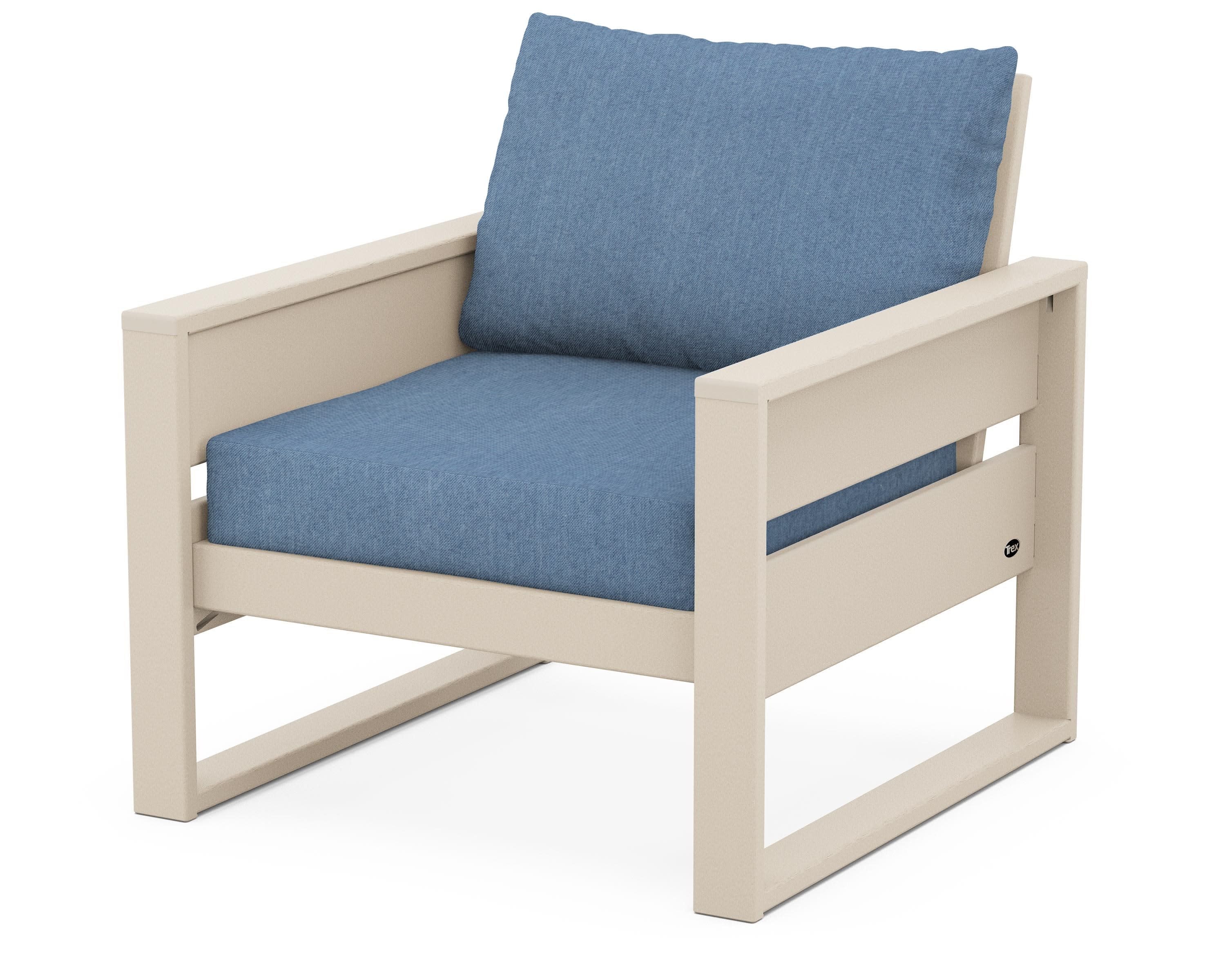 Eastport Club Chair in Sand Castle / Sky Blue