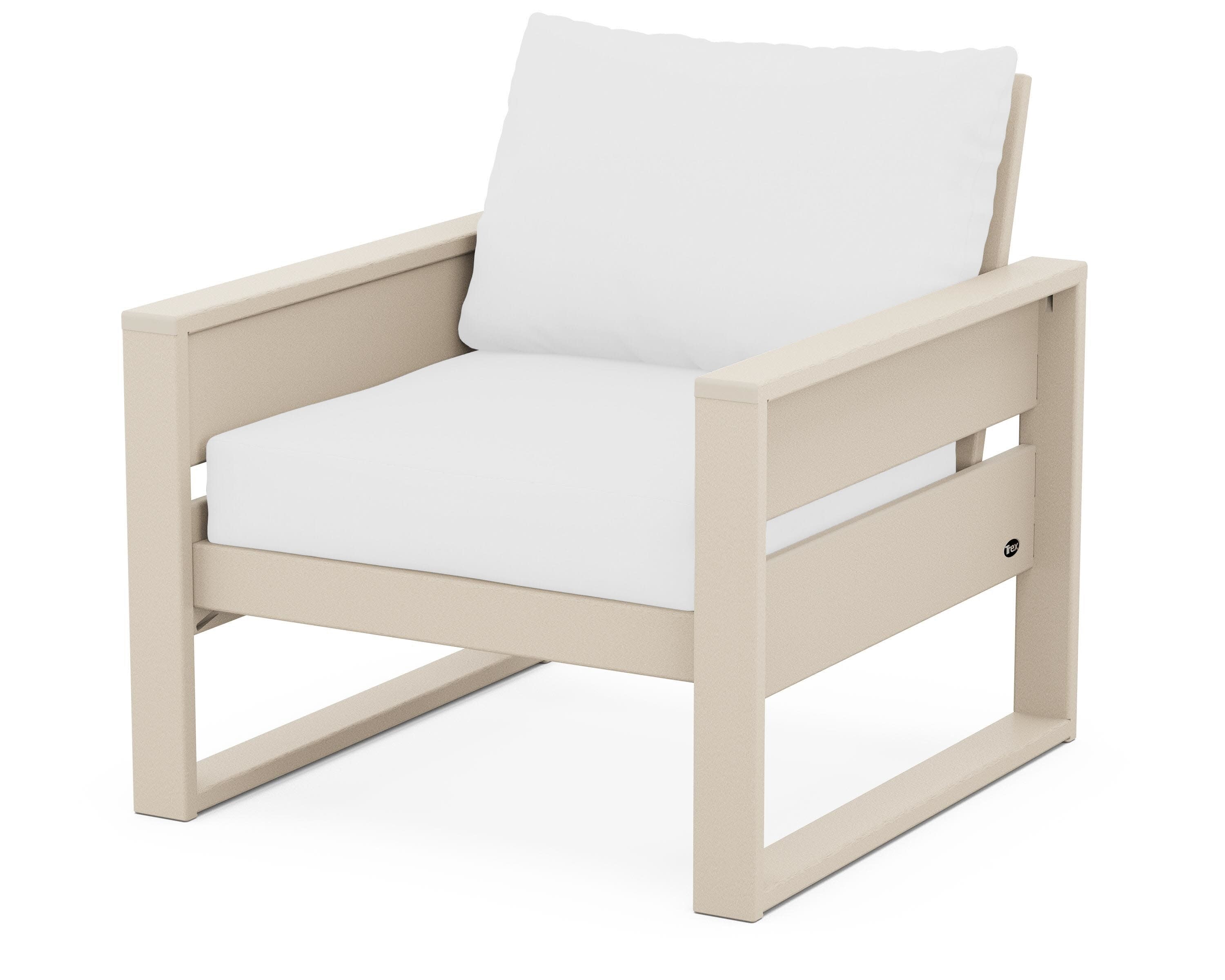 Eastport Club Chair in Sand Castle / Natural