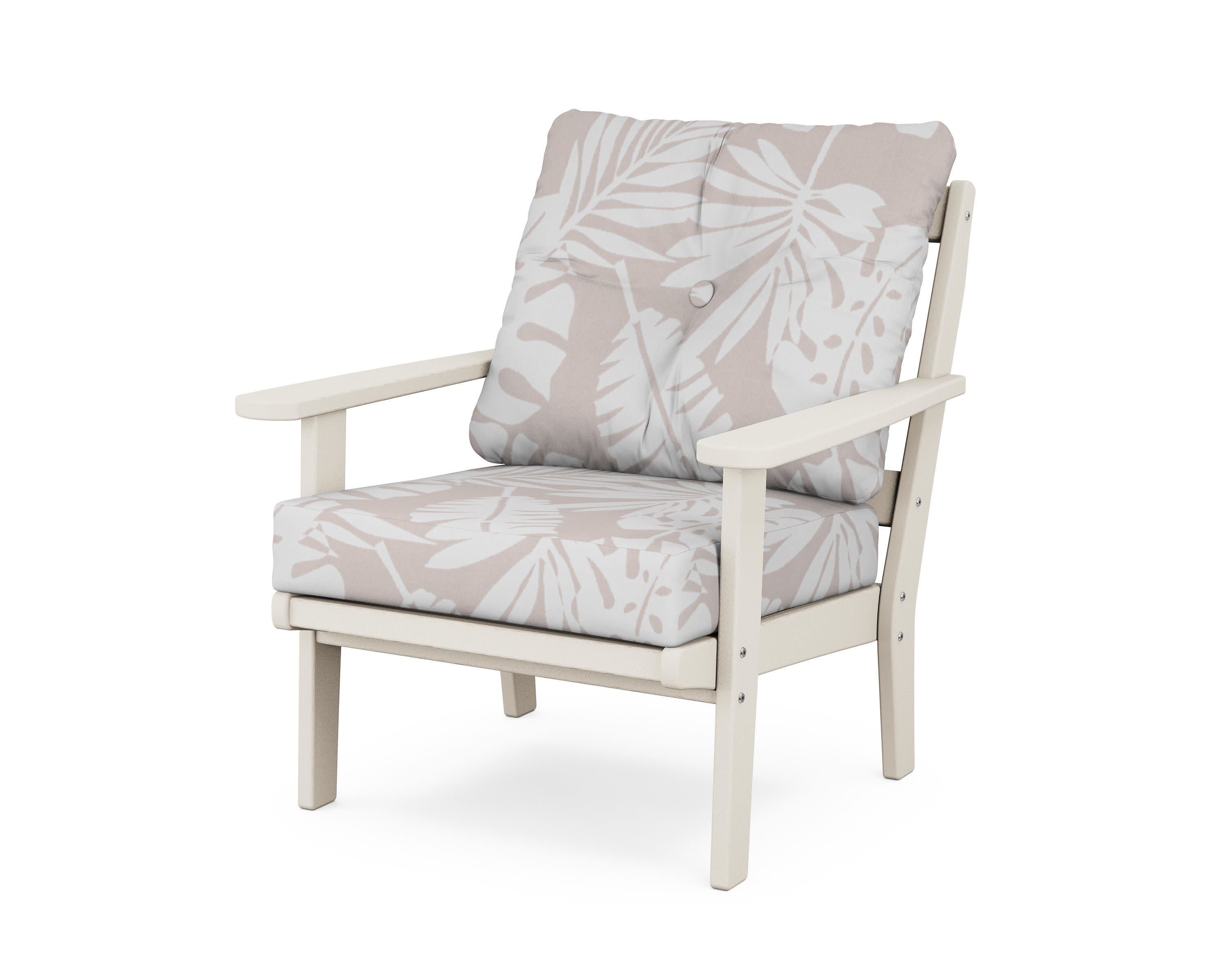 Cape Cod Deep Seating Chair in Sand Castle / Leaf Dune Burlap