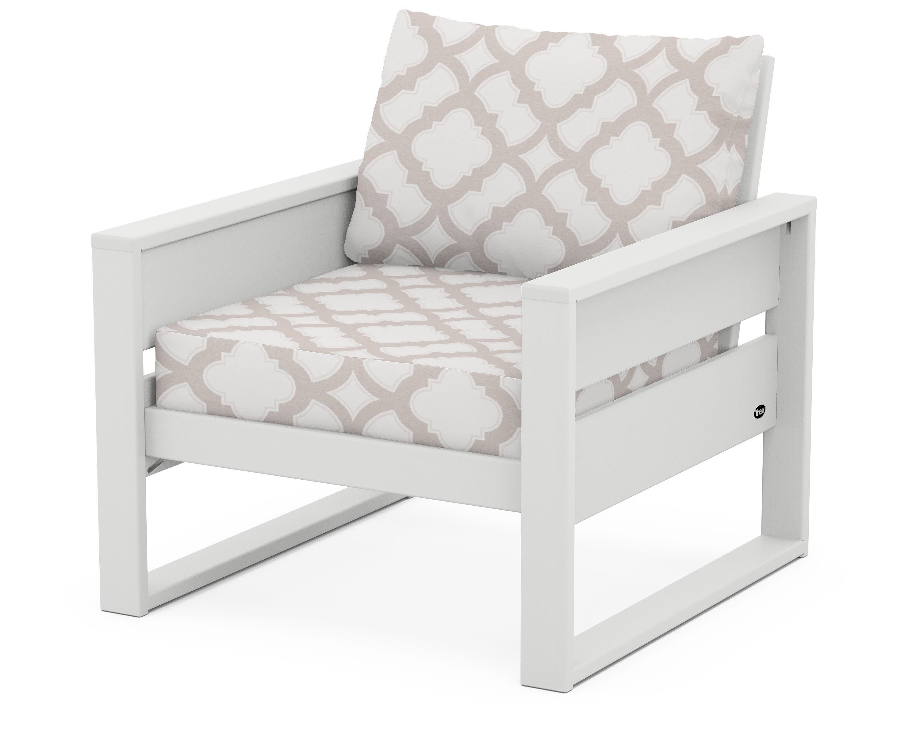 Eastport Club Chair in Classic White / Trellis Dune Burlap