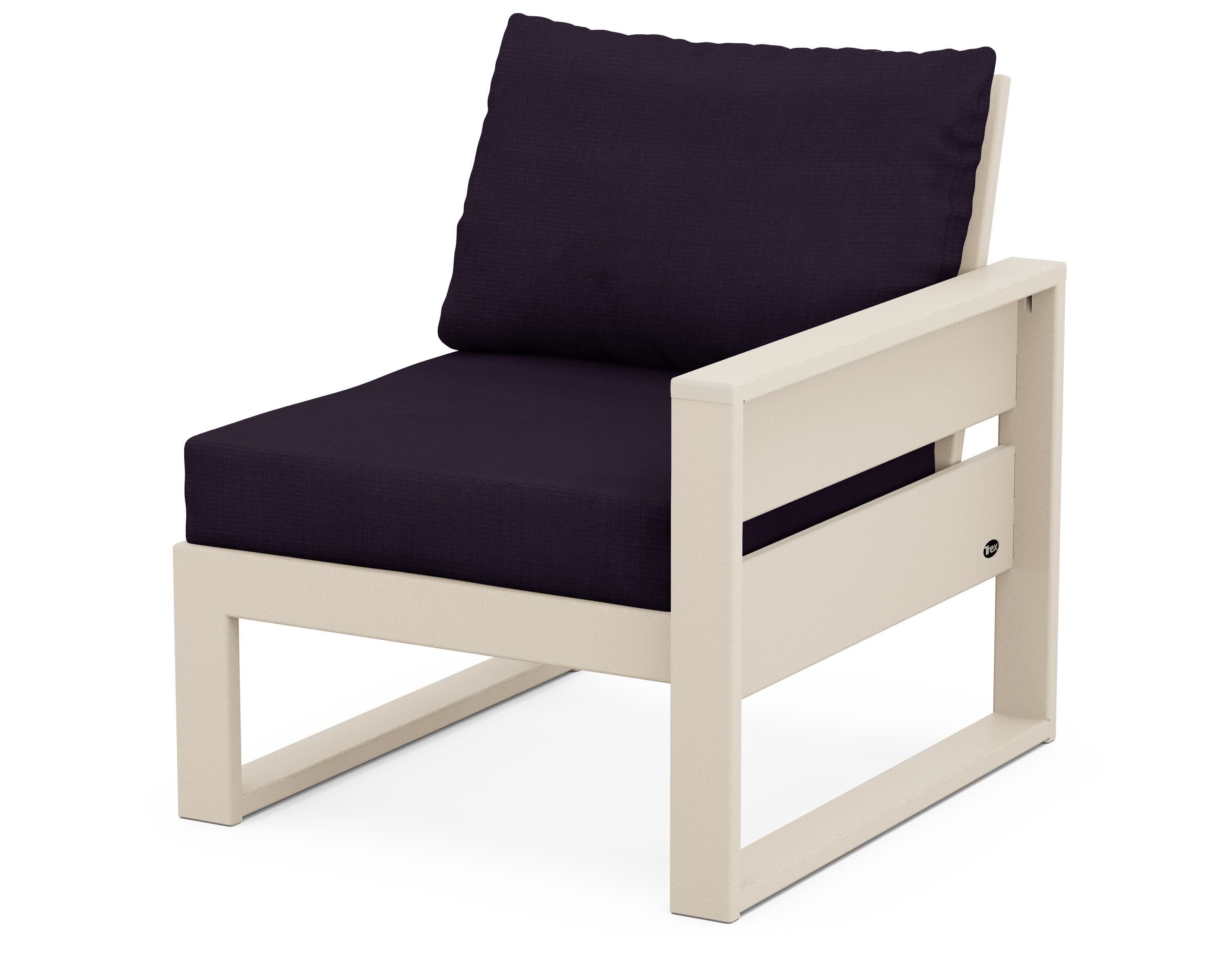 Eastport Modular Right Arm Chair in Sand Castle / Navy Linen