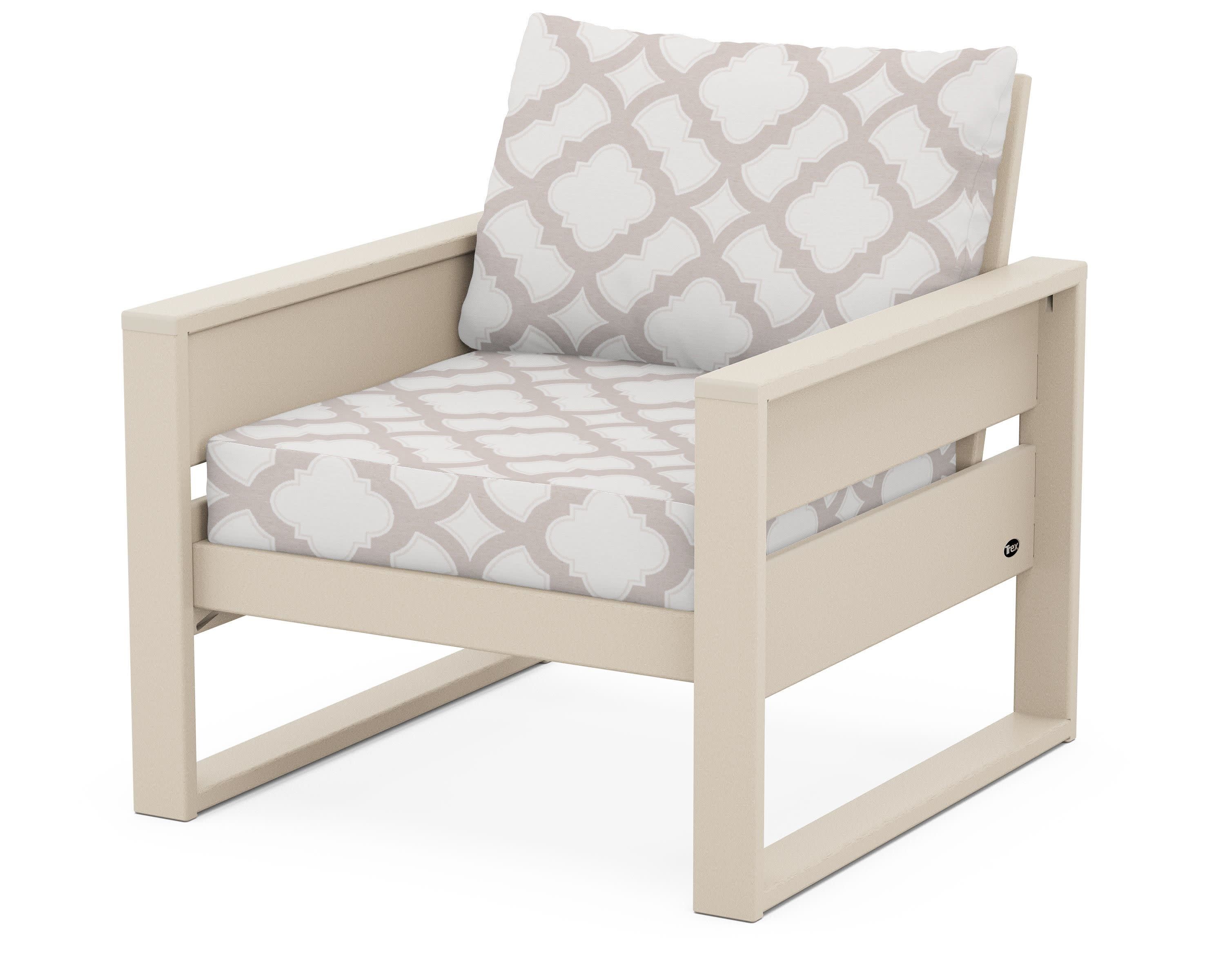 Eastport Club Chair in Sand Castle / Trellis Dune Burlap