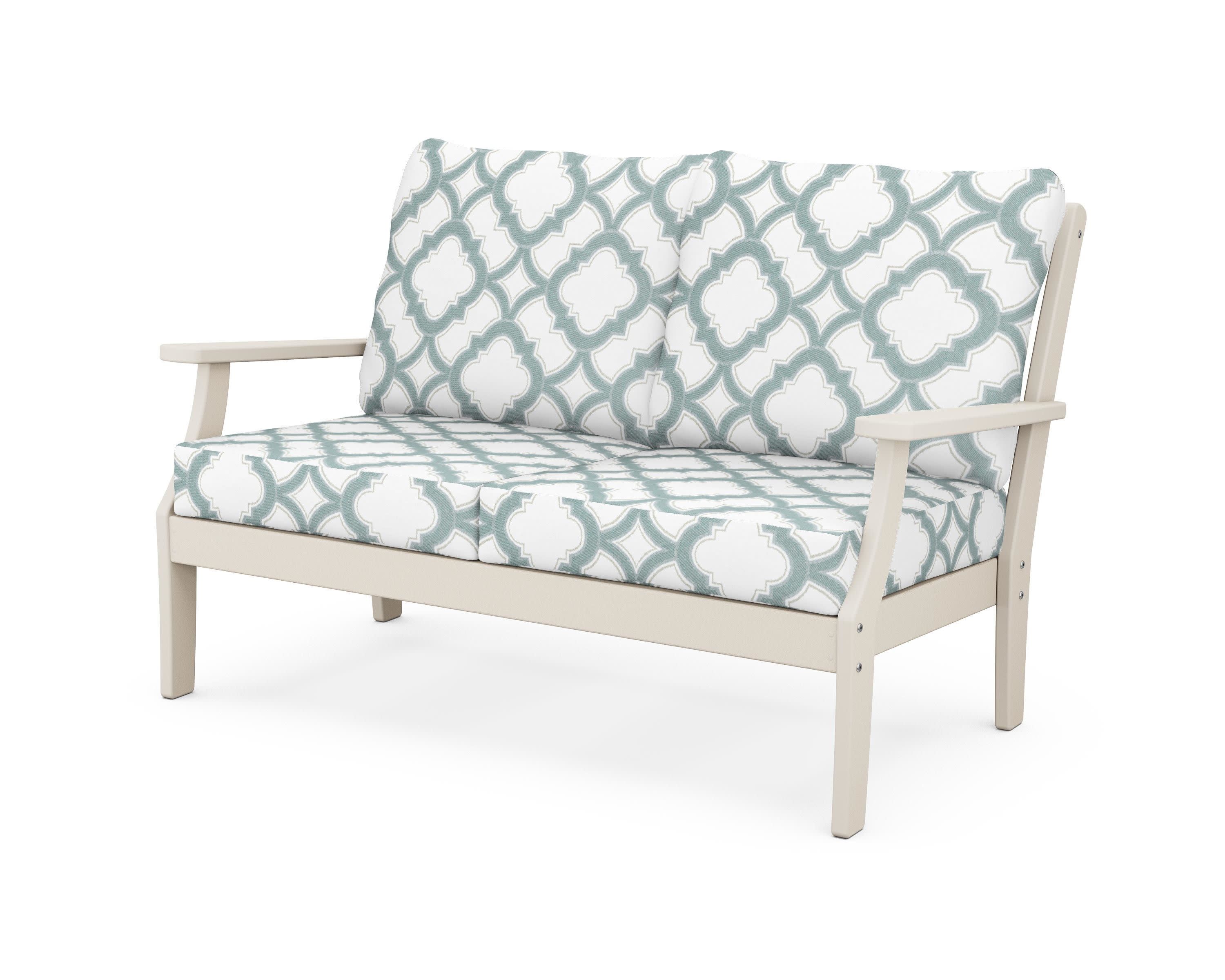 Yacht Club Deep Seating Loveseat in Sand Castle / Trellis Glacier Spa