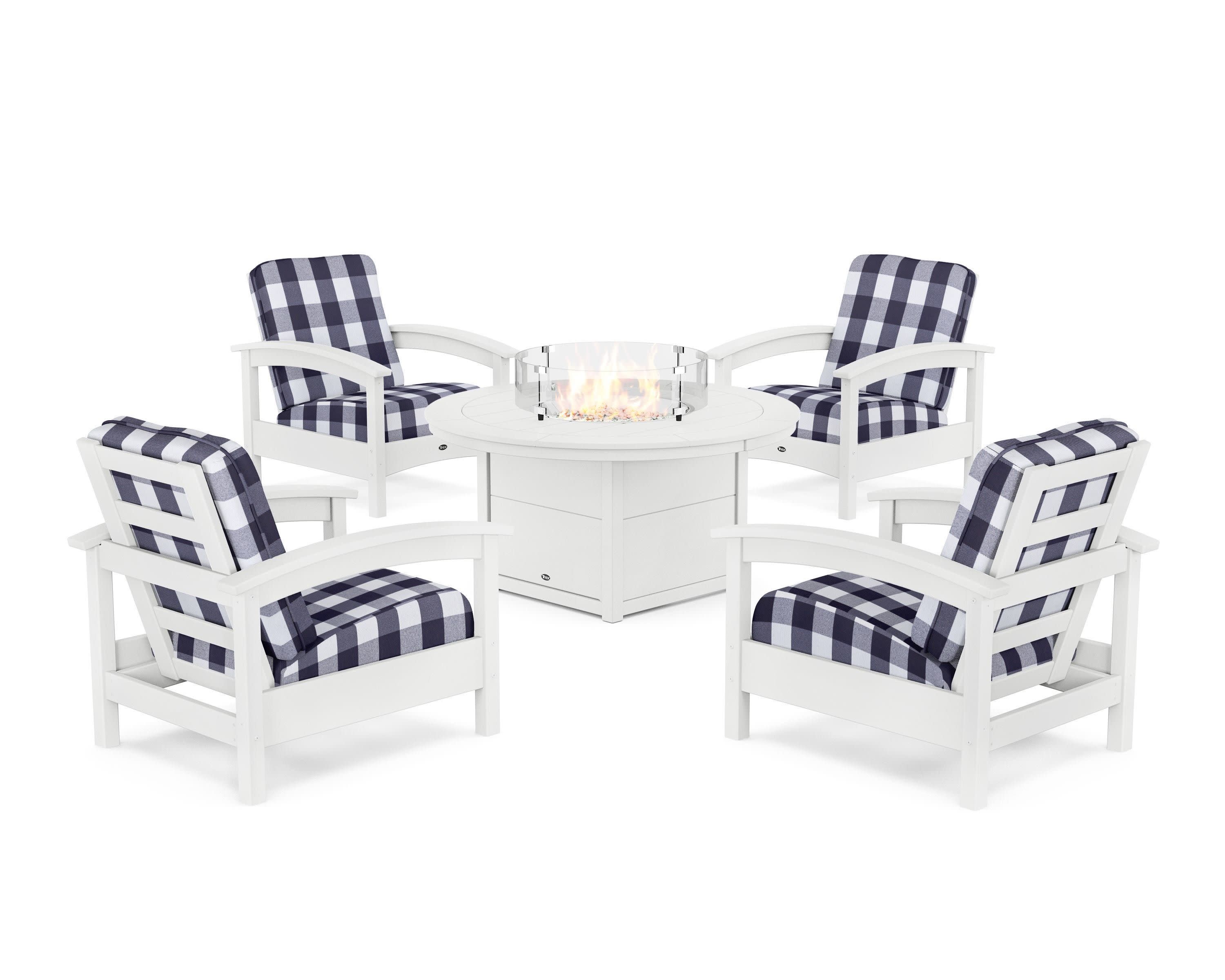 Rockport 5-Piece Deep Seating Set with Round Fire Pit Table in Classic White / Buffalo Plaid Navy