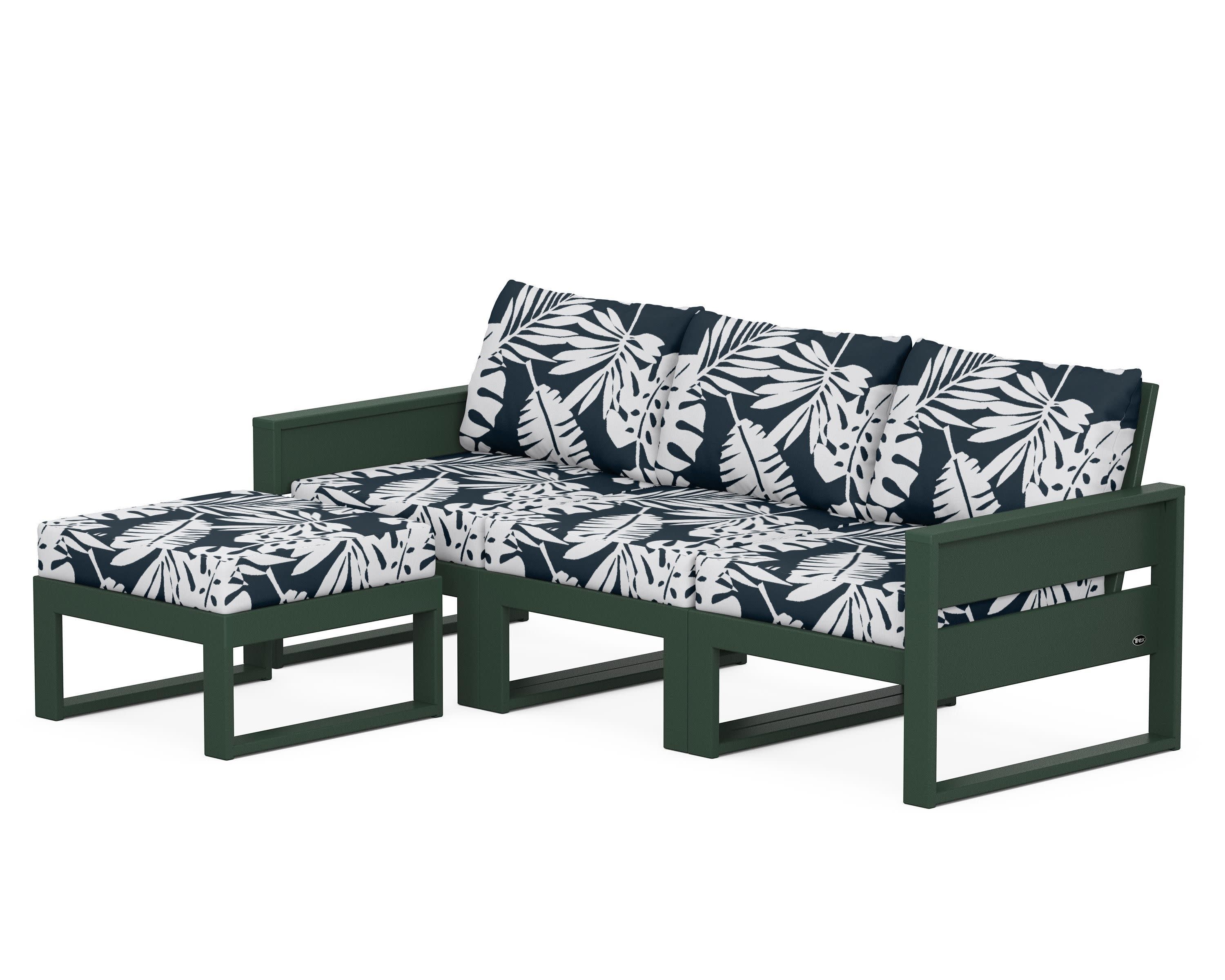 Eastport 4- Piece Sectional with Ottoman in Rainforest Canopy / Leaf Marine Indigo